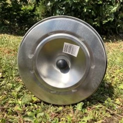 Abreuvoir Poule En Acier Inoxydable 4L - Gaun 13 Abreuvoir Poule En Acier Inoxydable 4L - Gaun -Fournitures De Volaille abreuvoir inox volaille 4l vue dessous