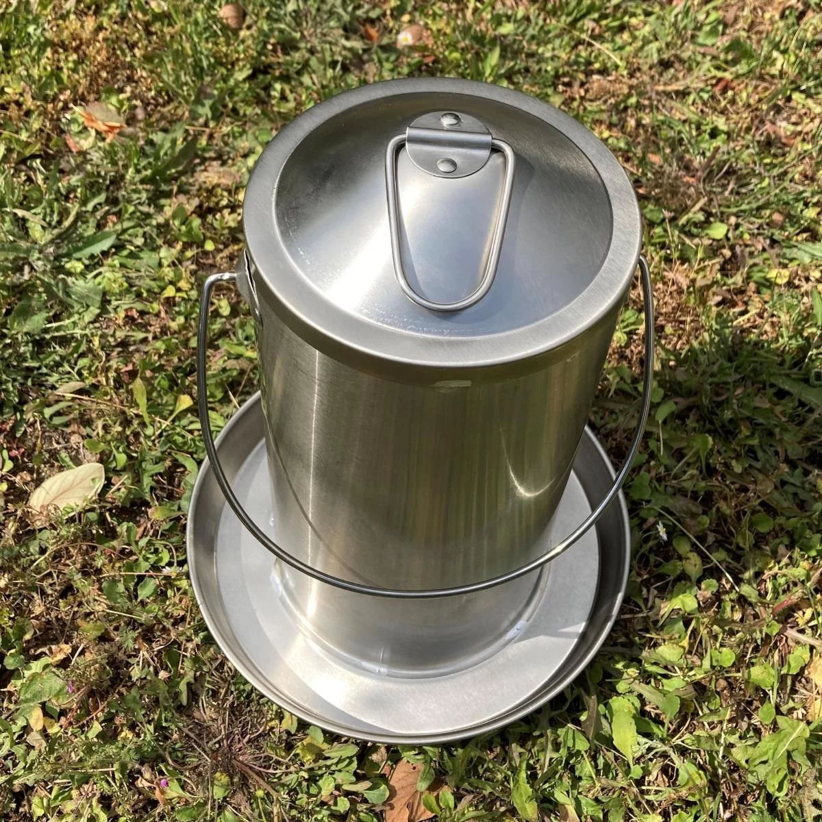 Abreuvoir Poule En Acier Inoxydable 4L - Gaun 5 Abreuvoir Poule En Acier Inoxydable 4L - Gaun – Image 3