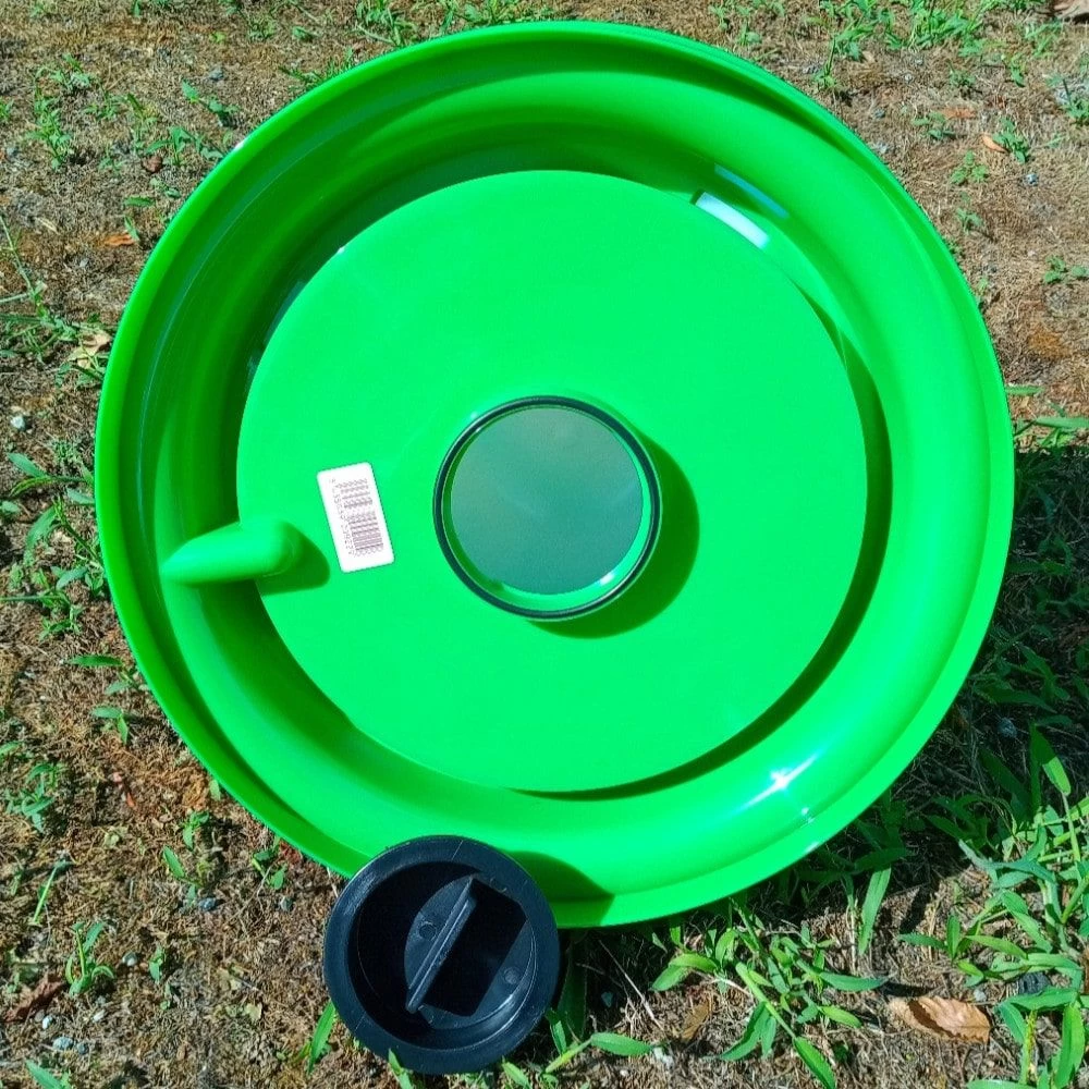 Abreuvoir Poule En Plastique Premium Avec Poignée Et Bouchon 12L Vert - Gaun 8 Abreuvoir Poule En Plastique Premium Avec Poignée Et Bouchon 12L Vert - Gaun – Image 6