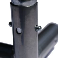 Enclos Poulailler 18m² Tubes 38mm H2,25m - Parc Grillagé Renforcé 6x3m - Acier Galvanisé 28 Enclos Poulailler 18m² Tubes 38mm H2,25m - Parc Grillagé Renforcé 6x3m - Acier Galvanisé -Fournitures De Volaille enclos parc grillage poulailler detail attache pieds 1