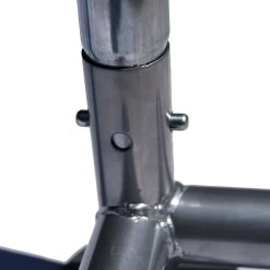 Enclos Poulailler 24m² Tubes 38mm H2,25m - Parc Grillagé Renforcé 8x3m - Acier Galvanisé -Fournitures De Volaille enclos parc grillage poulailler detail clips attache pieds 4 1