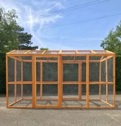 Enclos Grillagé Pour Volailles Bois 300x143cm