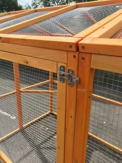 Enclos Grillagé Pour Volailles Bois 300x143cm 13 Enclos Grillagé Pour Volailles Bois 300x143cm -Fournitures De Volaille grand enclos grillage d exterieur en bois 300x143 cm vue 5