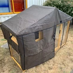 Bâche De Protection Pluie Et Vent Pour Poulailler Orava