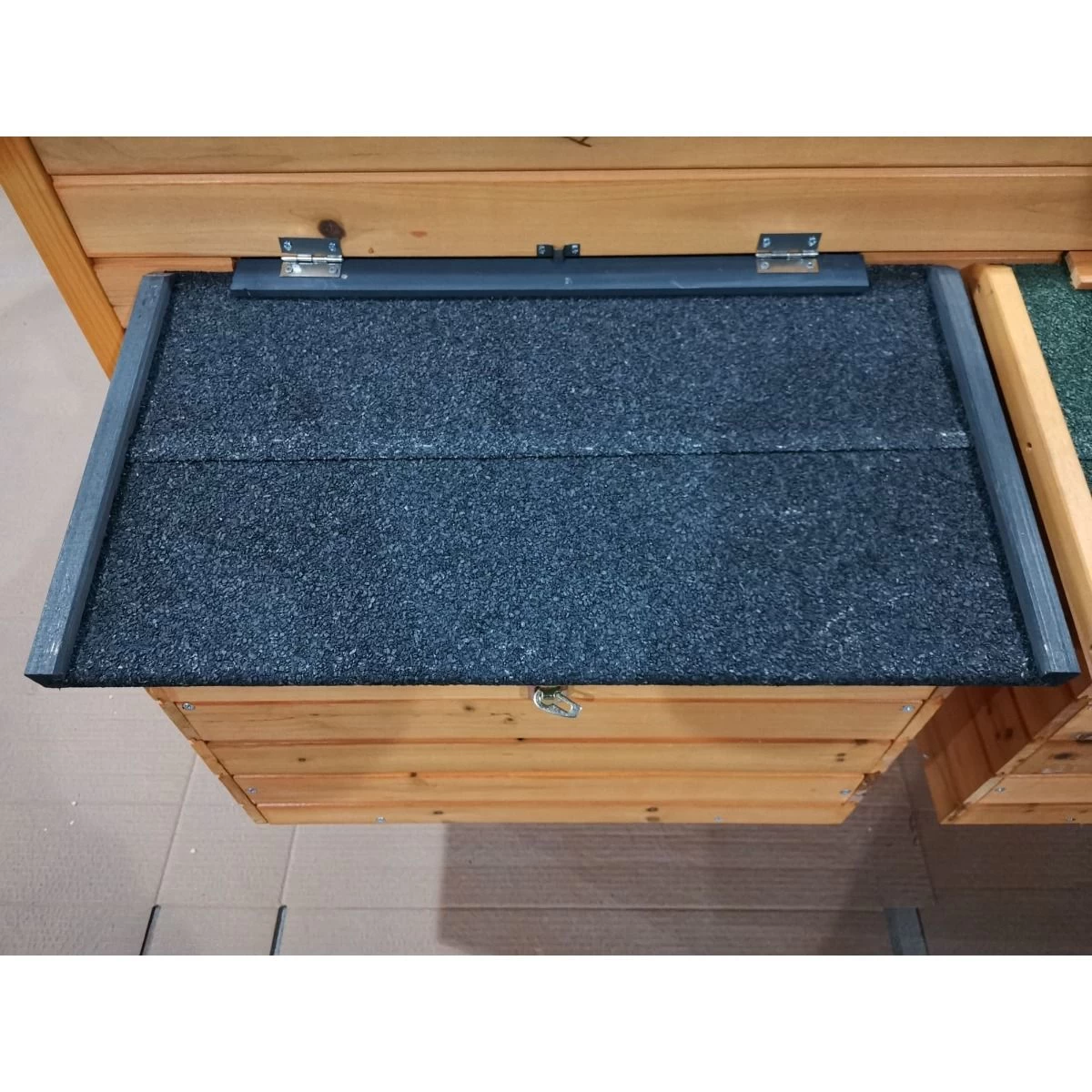 Pondoir Pour Poulailler Cémani XXL Toit Shingle Noir 3 Pondoir Pour Poulailler Cémani XXL Toit Shingle Noir