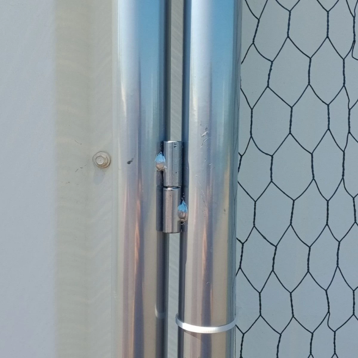 Porte Pour Enclos Poulailler Parc Grillagé Renforcé P001 - 4x2x2,25m 5 Porte Pour Enclos Poulailler Parc Grillagé Renforcé P001 - 4x2x2,25m – Image 4