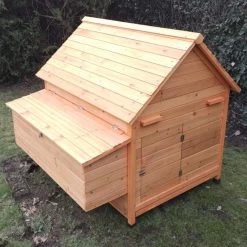 Poulailler Cémani XL Toit Bois 6 à 10 Poules 21 Poulailler Cémani XL Toit Bois 6 à 10 Poules -Fournitures De Volaille poulailler bois cemani xl 6 8 poules arriere ferme