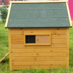 Poulailler Bassette L Toit Shingle Vert Jusqu'à 6 Poules Avec Extension Parc Grillagé -Fournitures De Volaille poulailler cemani vue cote trappe grillagee 1