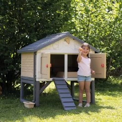Poulailler Made In Jura En Plastique Jusqu’à 5 Poules - Smoby -Fournitures De Volaille poulailler smoby avec fille