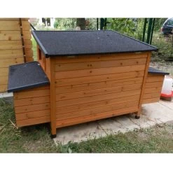 Poulailler Sussex XL Toit Shingle Noir Ouvrant 6 à 10 Poules Bois FSC -Fournitures De Volaille poulailler sussex xl deux pondoirs vue arriere