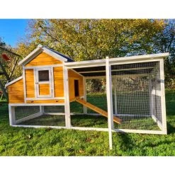 Poulailler Toit Renforcé M Toit Plastique Jusqu’à 8 Poules 24 Poulailler Toit Renforcé M Toit Plastique Jusqu’à 8 Poules -Fournitures De Volaille poulailler toit renforce 6 a 8 poules vue cote porte ouverte