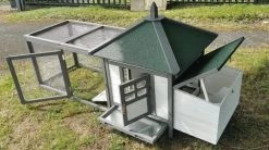 Liquidation - Poulailler Nankin Toit Shingle 2 à 4 Poules Bois FSC -Fournitures De Volaille poulailler nankin avec portes ouvertes