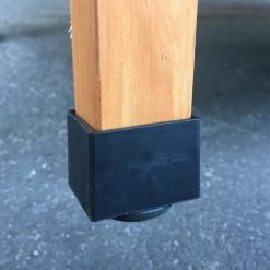 Poulailler Sussex XL Toit Shingle Noir Ouvrant 6 à 10 Poules Bois FSC -Fournitures De Volaille poulailler sussex detail pied